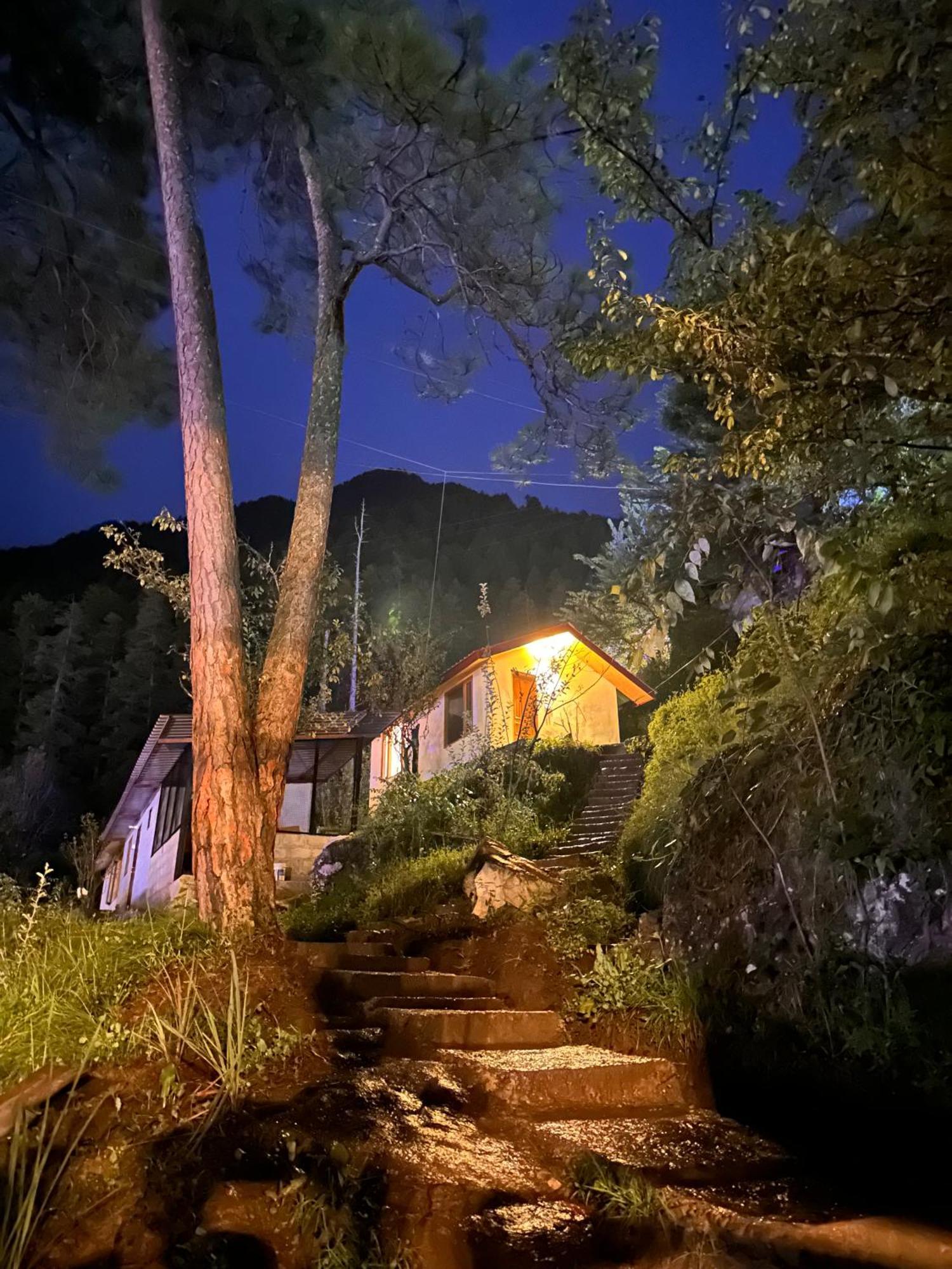 Ahava Kasol Riverside Cafe And Cottages Exteriör bild