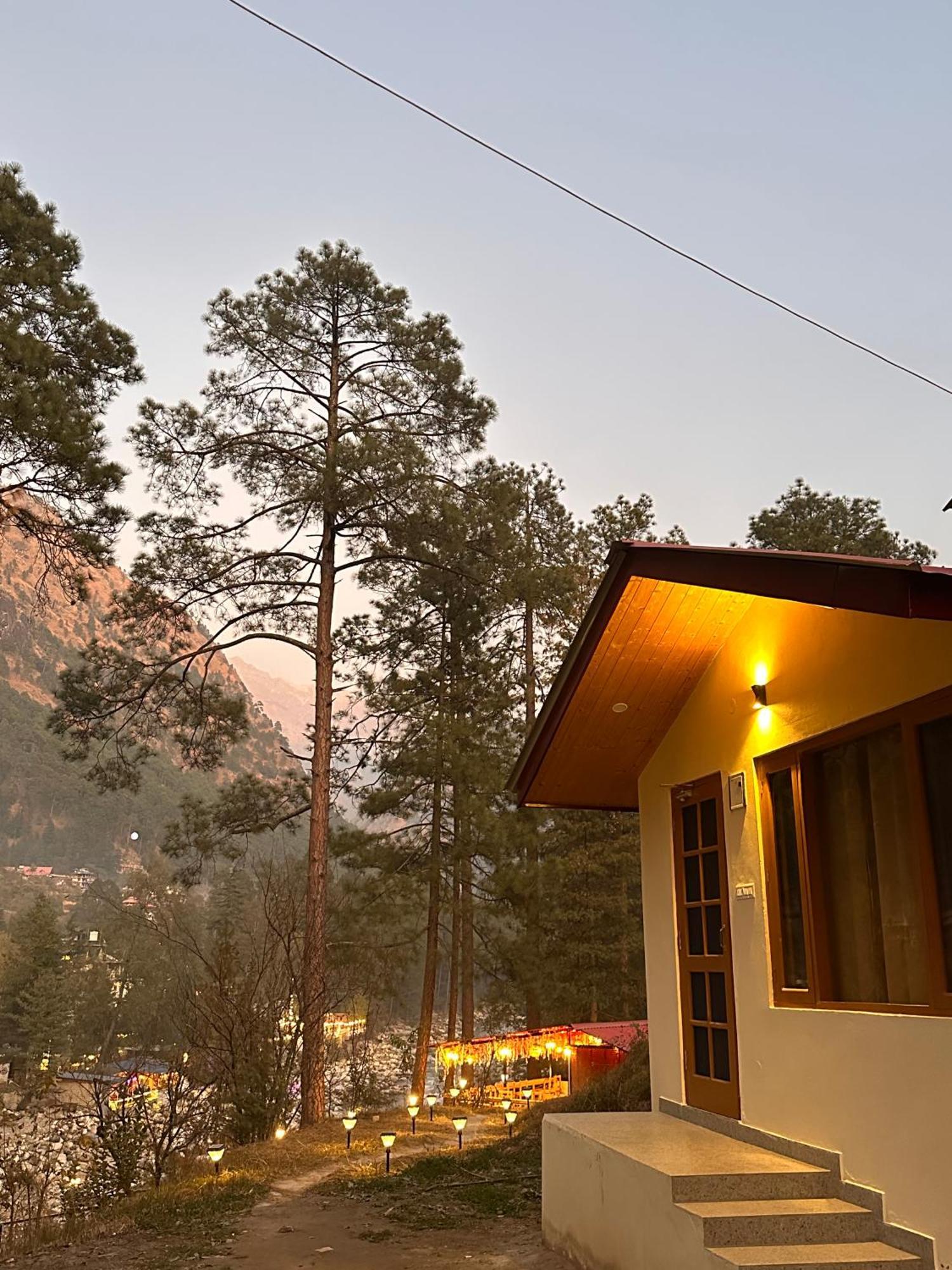 Ahava Kasol Riverside Cafe And Cottages Exteriör bild