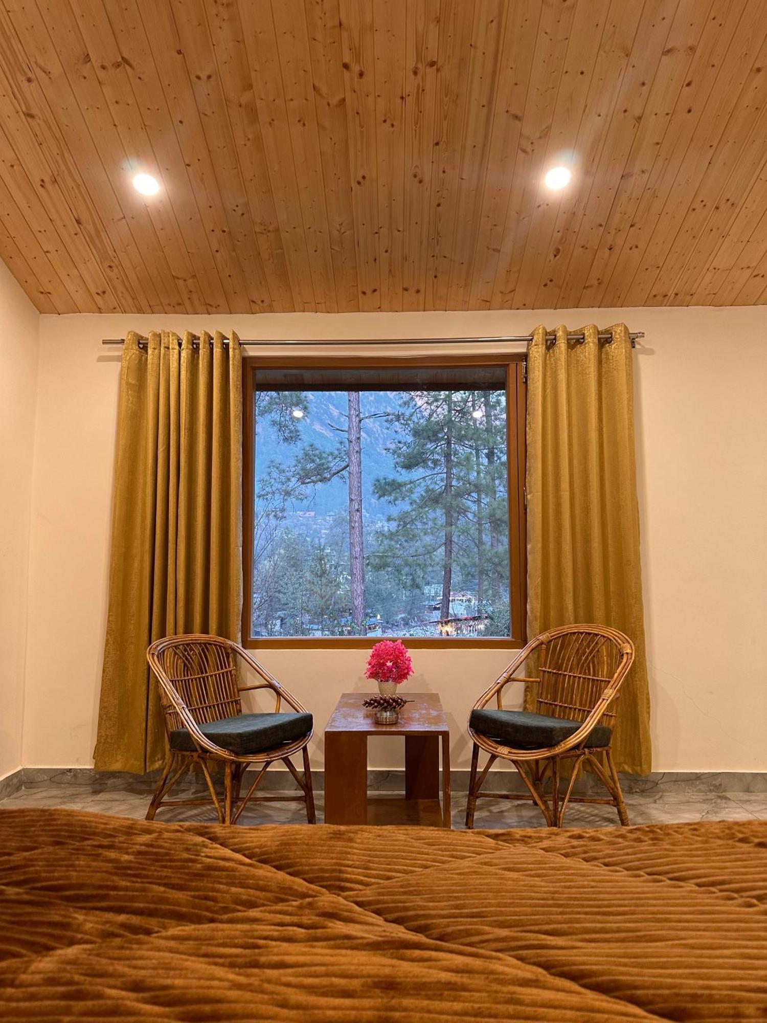 Ahava Kasol Riverside Cafe And Cottages Exteriör bild