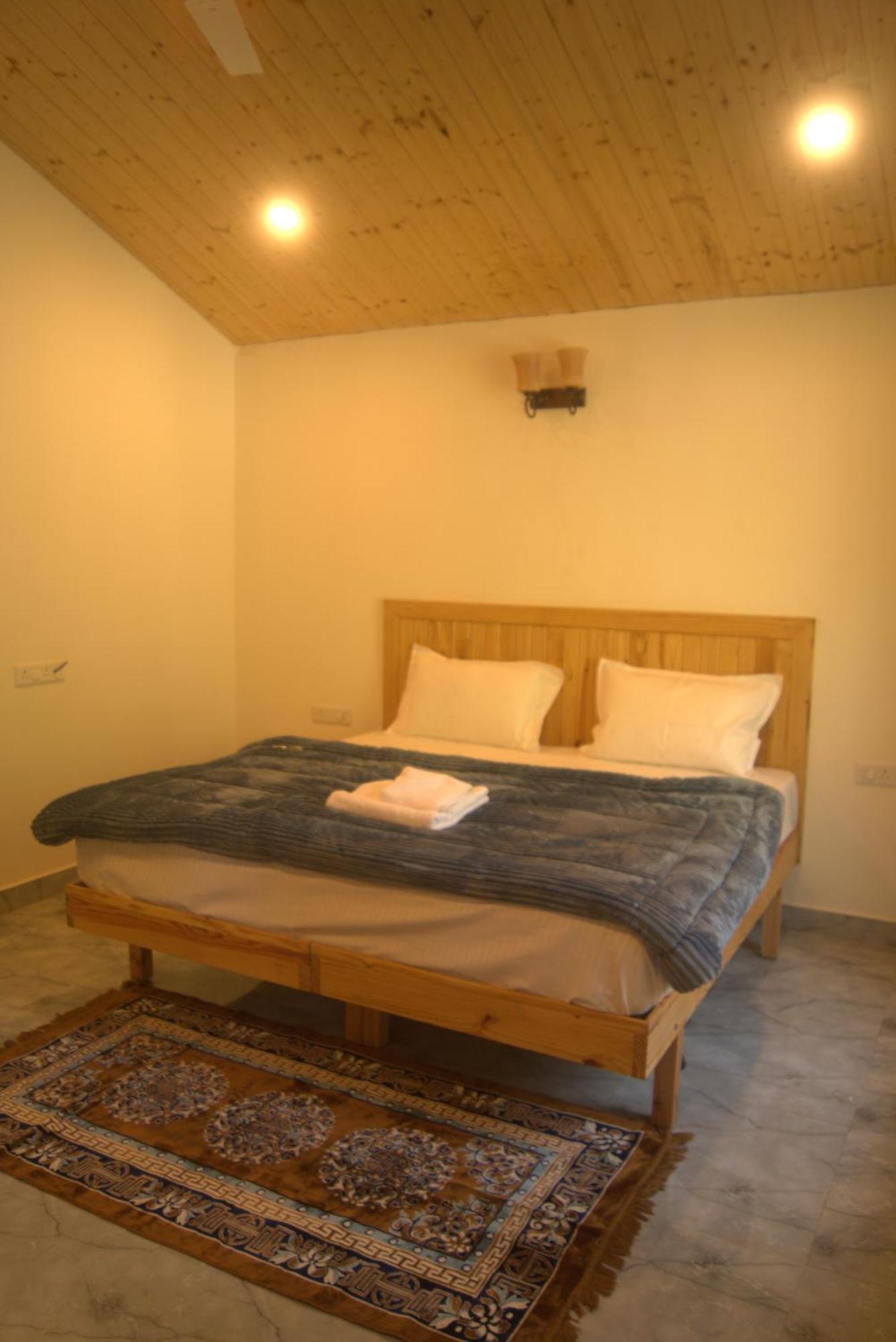 Ahava Kasol Riverside Cafe And Cottages Exteriör bild
