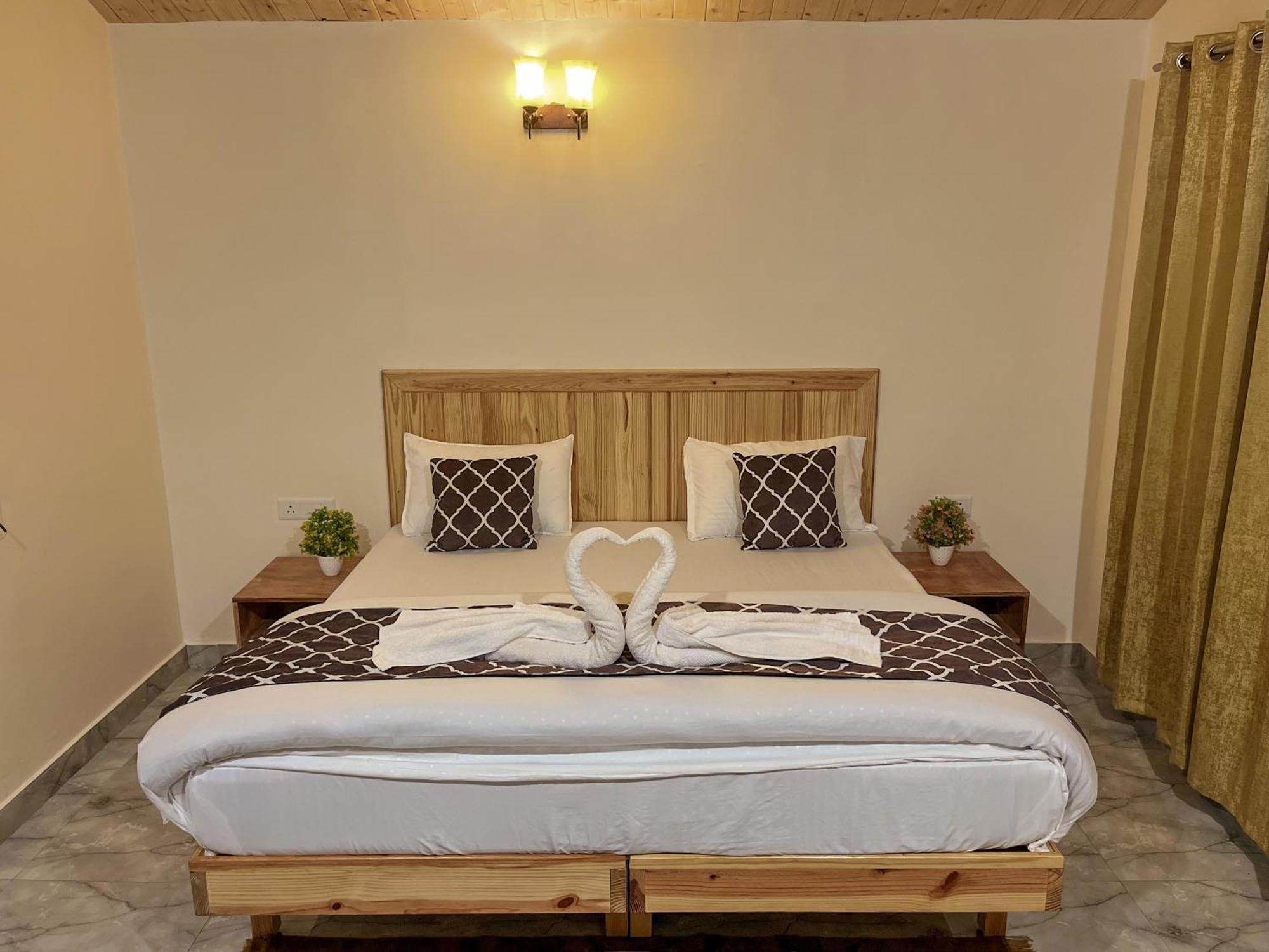 Ahava Kasol Riverside Cafe And Cottages Exteriör bild