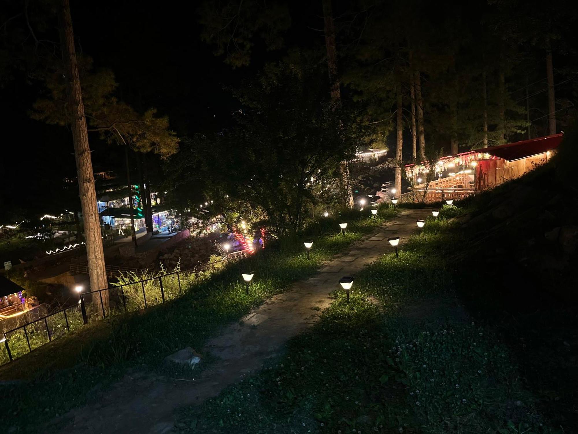 Ahava Kasol Riverside Cafe And Cottages Exteriör bild