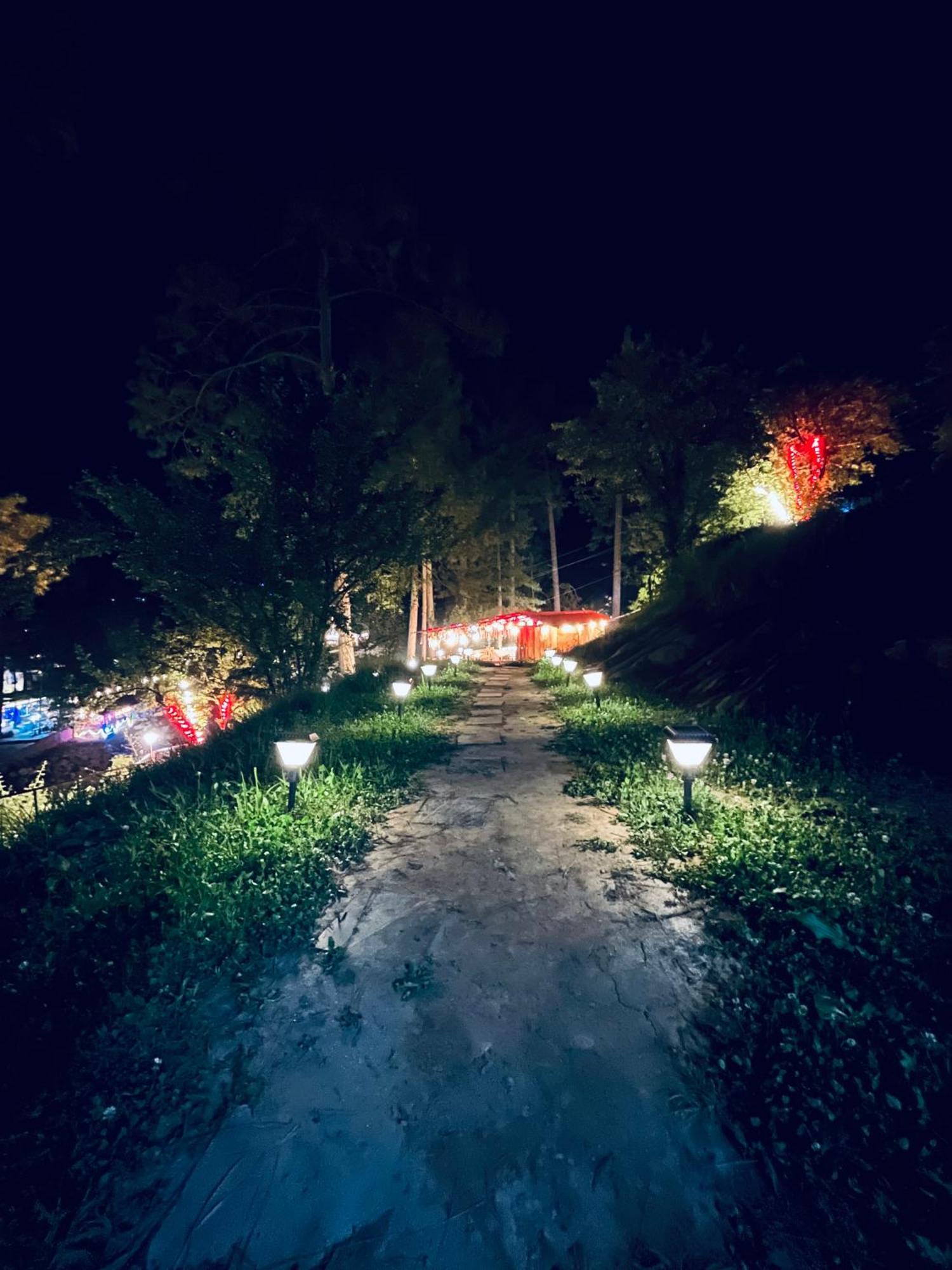 Ahava Kasol Riverside Cafe And Cottages Exteriör bild